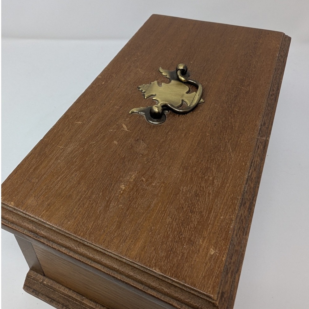 Vintage wooden poker chip carousel box w/ unique swing out chip holders gambling - Picture 15 of 16